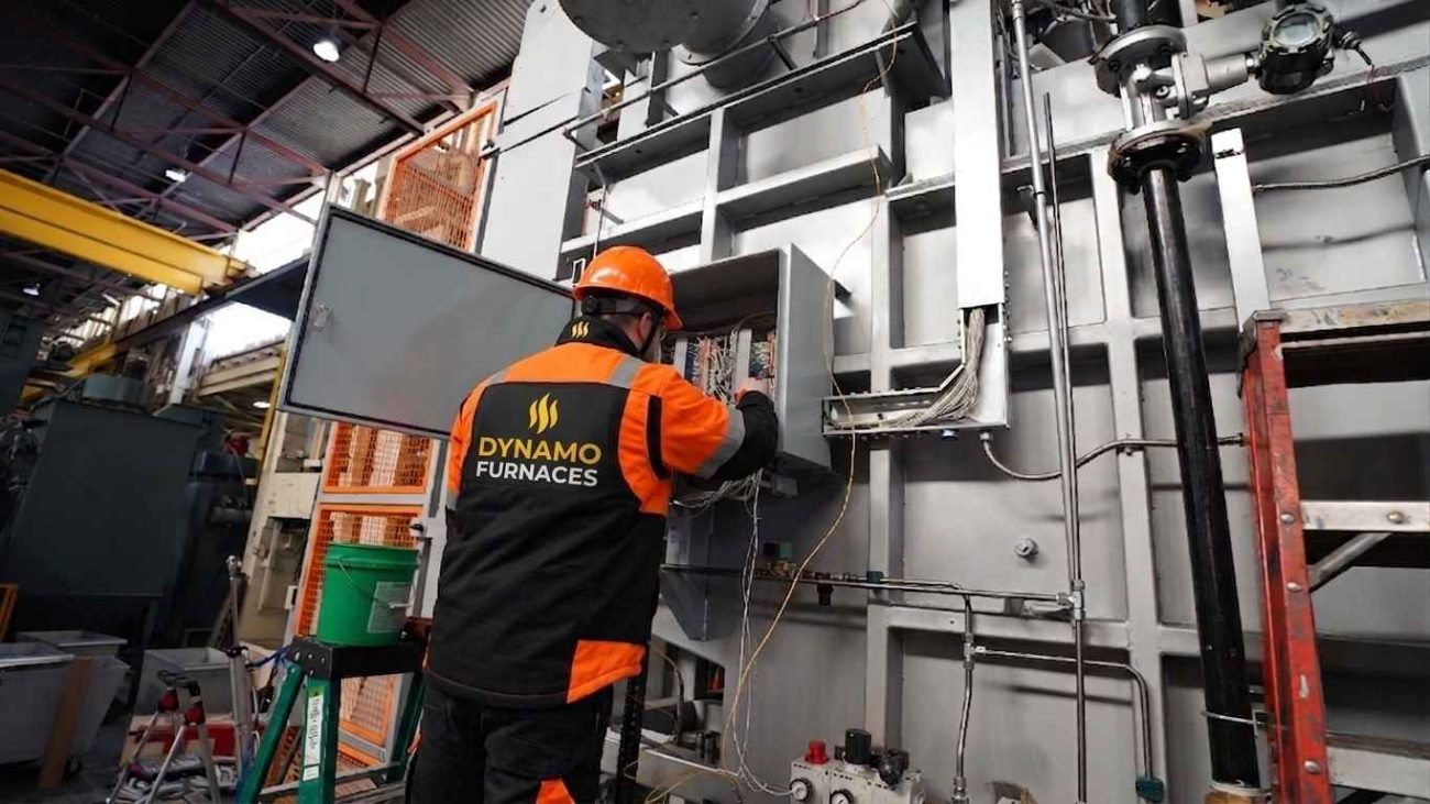 Dynamo Furnaces - Diseño y montaje de horno de fusión de aluminio mini-stack basculante de 2600 lbs - 06